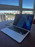 Apple Macbook Air M1, 8 ram, 256gb