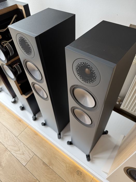 Monitor Audio BRONZE 200 kolory: black i white cena za parę