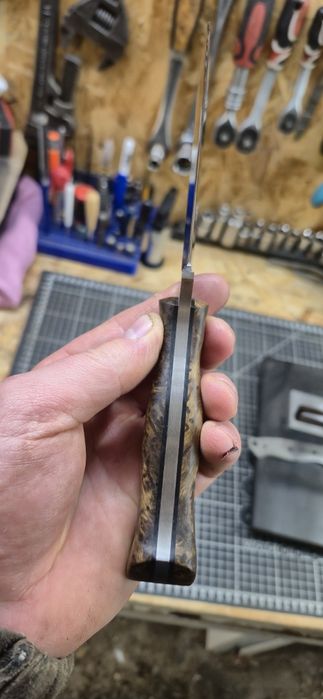 Nóż ręcznie robiony bushcraft stal Becut