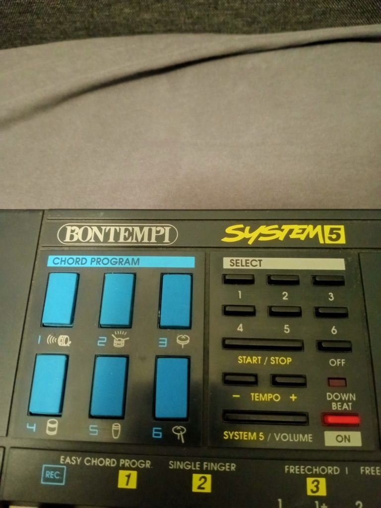 Keyboard Bontempi system 5 Bt605