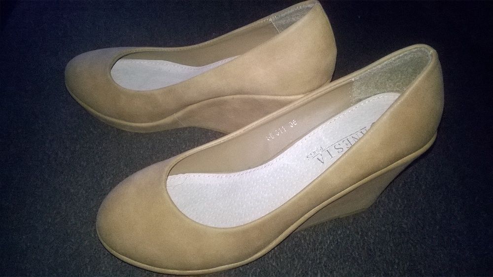 Koturny na platformie