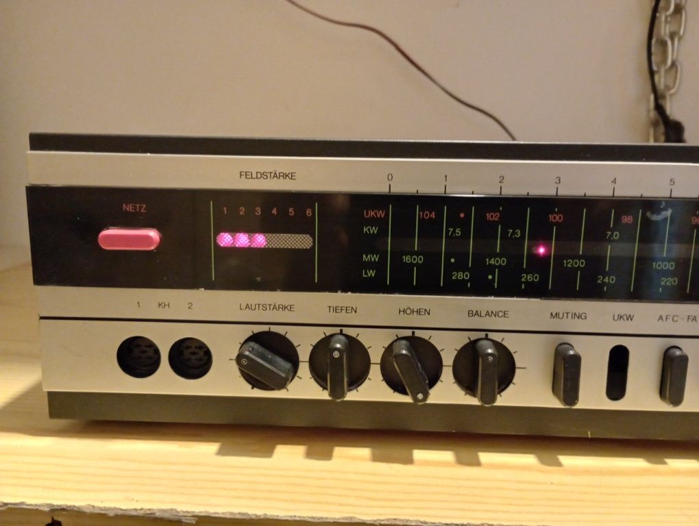 Amplituner stereo RFT SR 1500 Akkord vintage  bardzo ładny tanio.