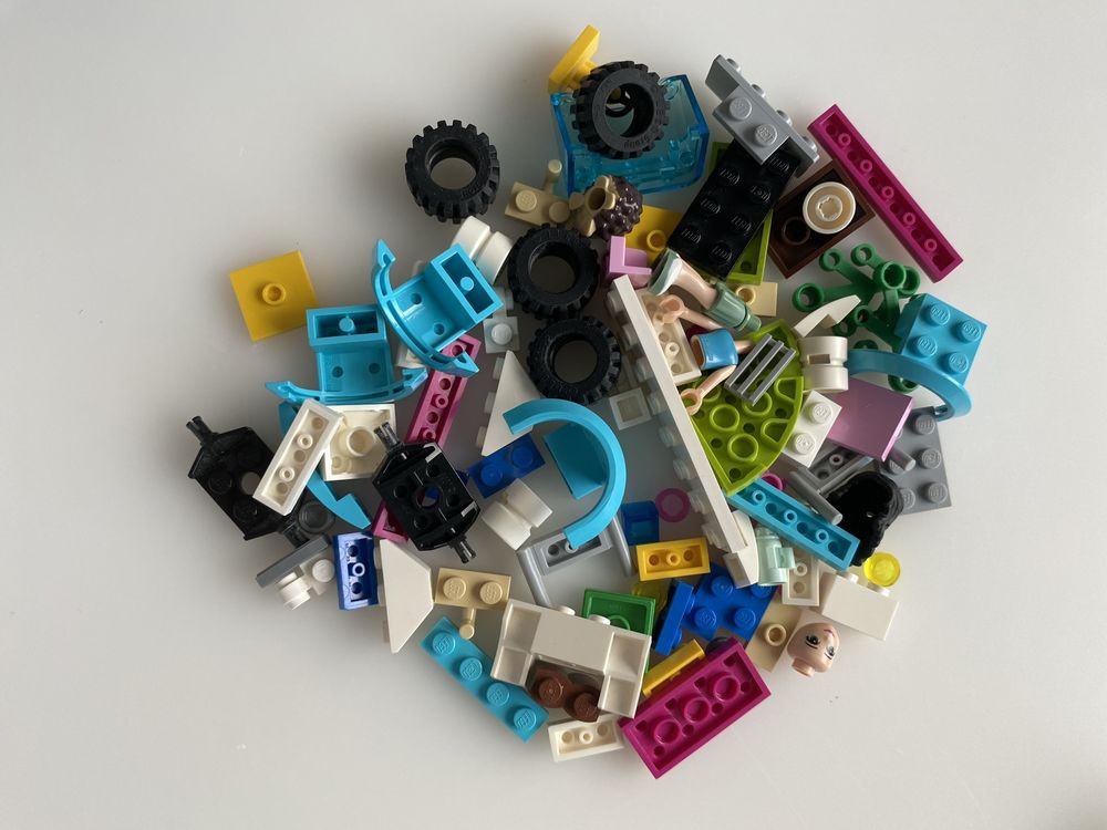 Zestaw klocków LEGO Friends 41086 Karetka weterynarza