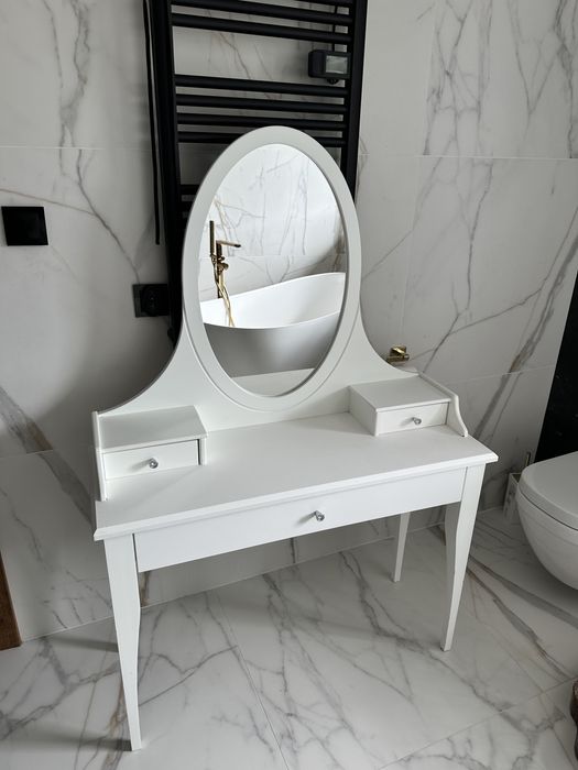 Toaletka biala meblik restyle simple white