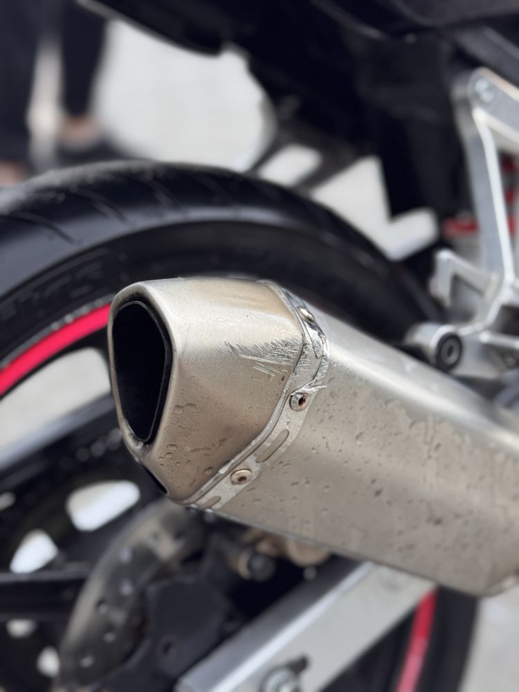 Продаю мотоцикл Honda CBR125 R