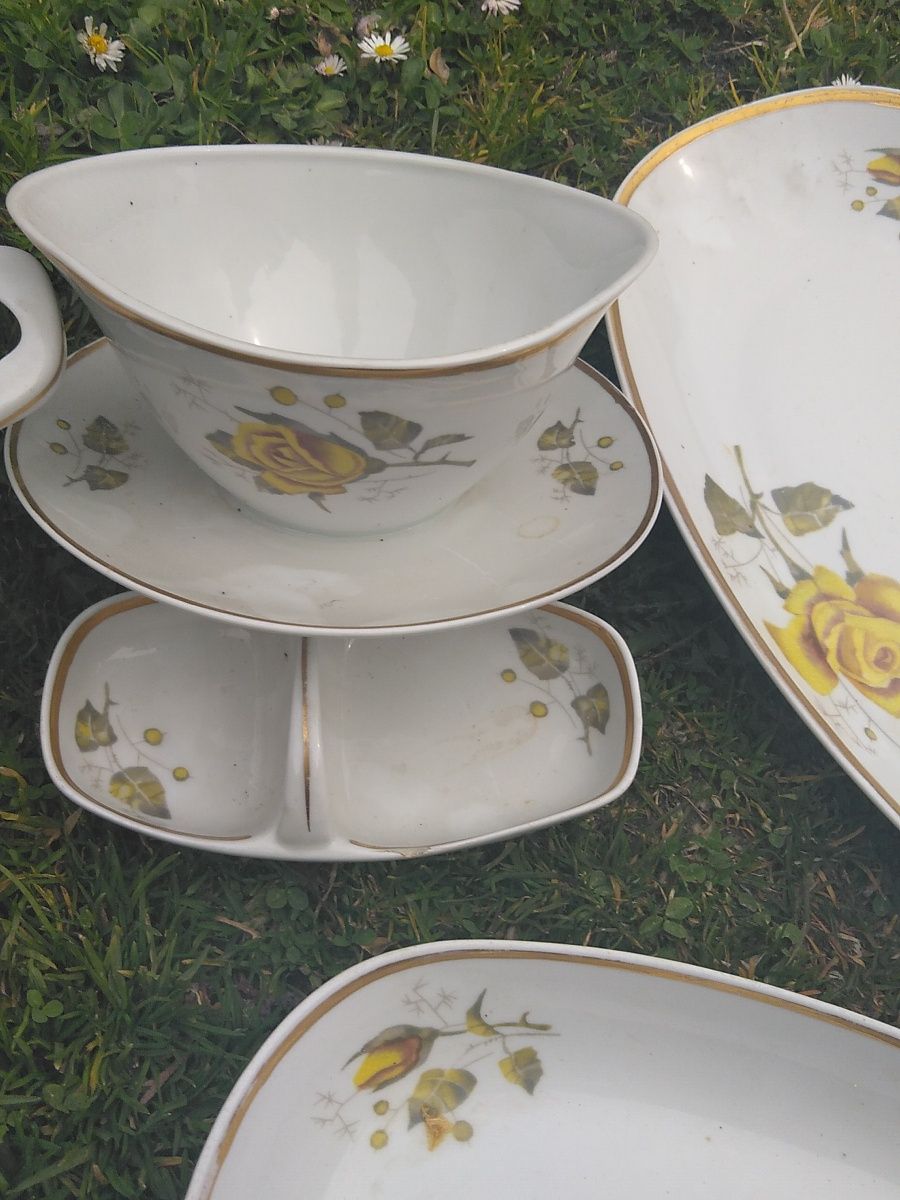 Komplet talerzy na środek stołu Ćmielów porcelana PRL