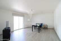 Apartamento T3 Renovado em Olhão