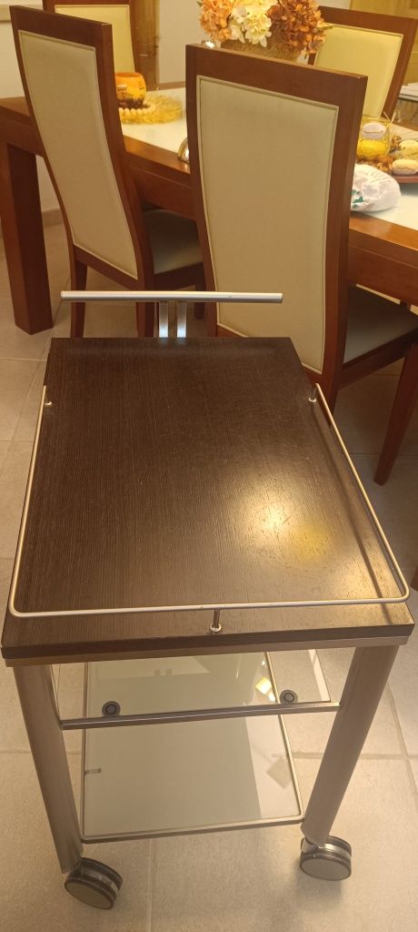 Carrinho/mesa de chá ou de bebidas