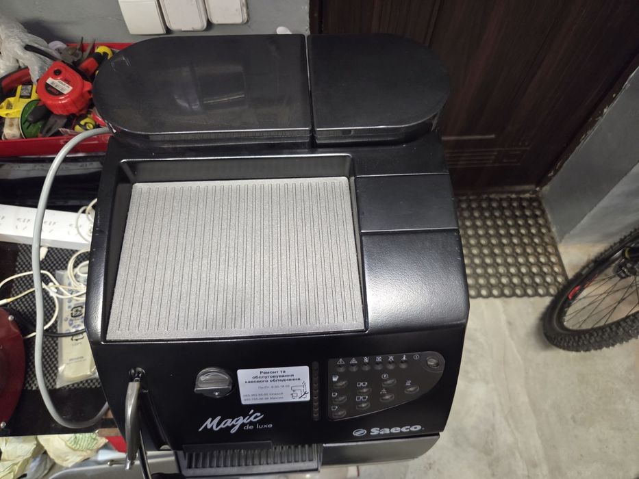 Кавомашина Saeco Magic Deluxe, в ідеальному стані, після ТО