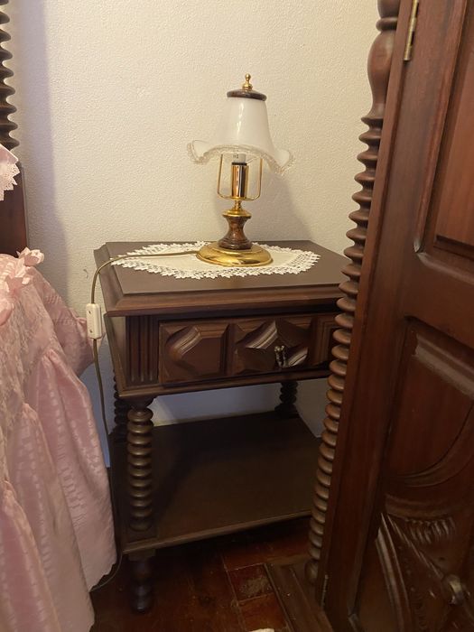 Vende-se mobilia de quarto