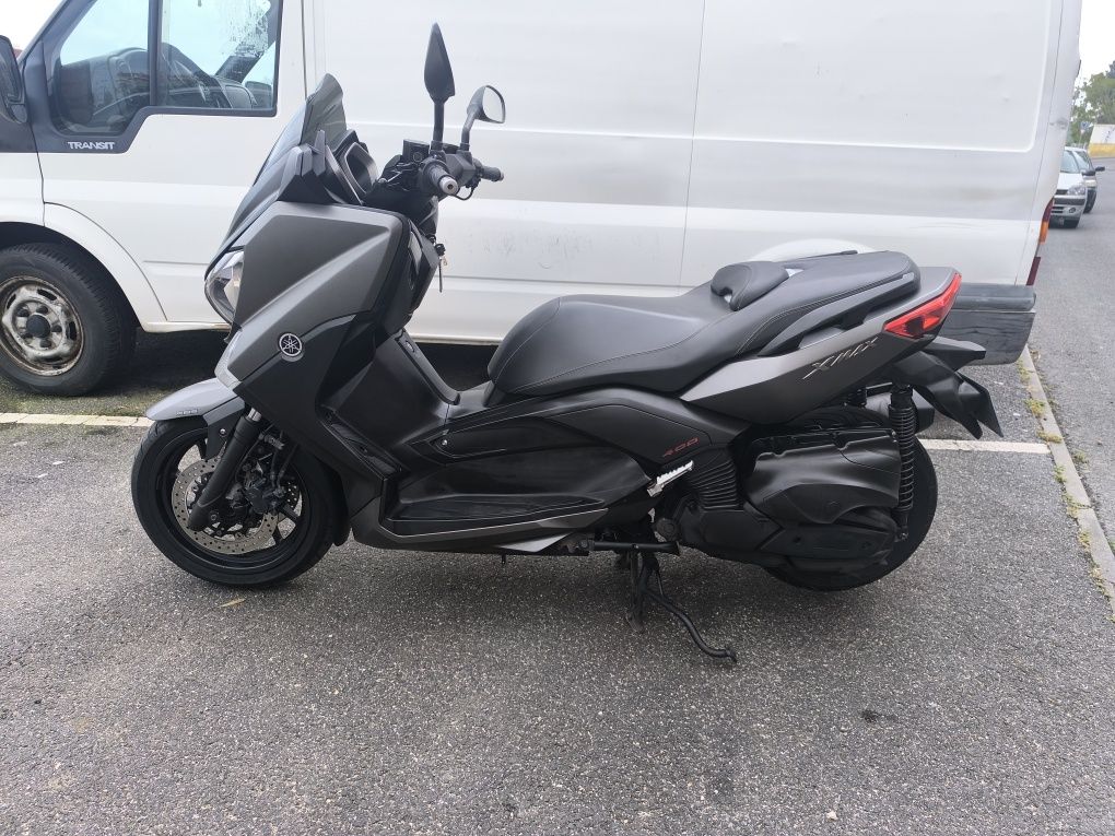 Yamaha xmax400 impecável