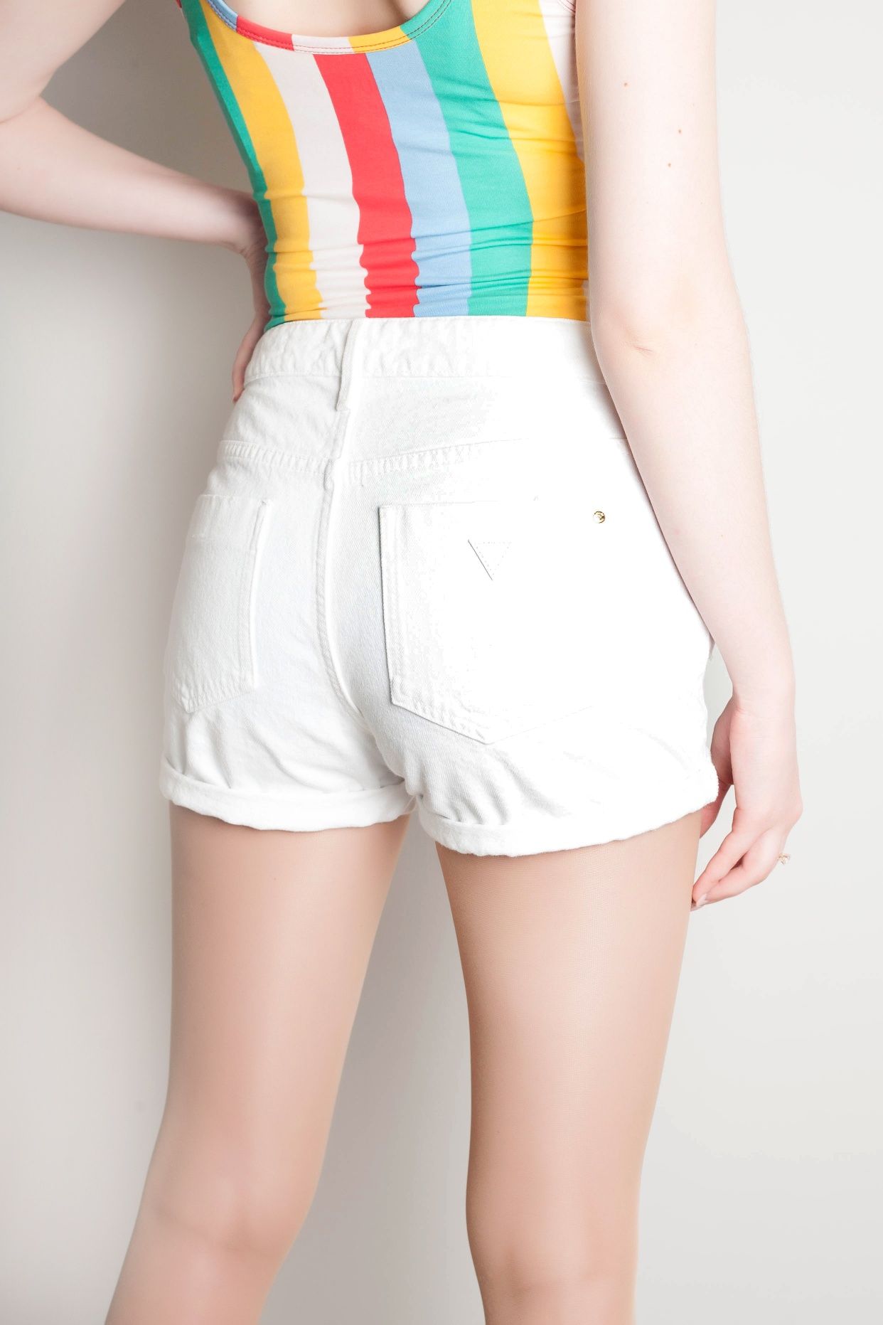 GUESS ОРИГІНАЛ. Нові жіночі шорти джинсові білі денім 25 S