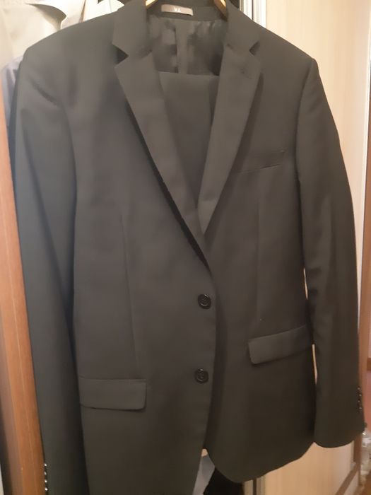 Костюм чоловічий сучасного покрою, гарної якості, розмір  XL