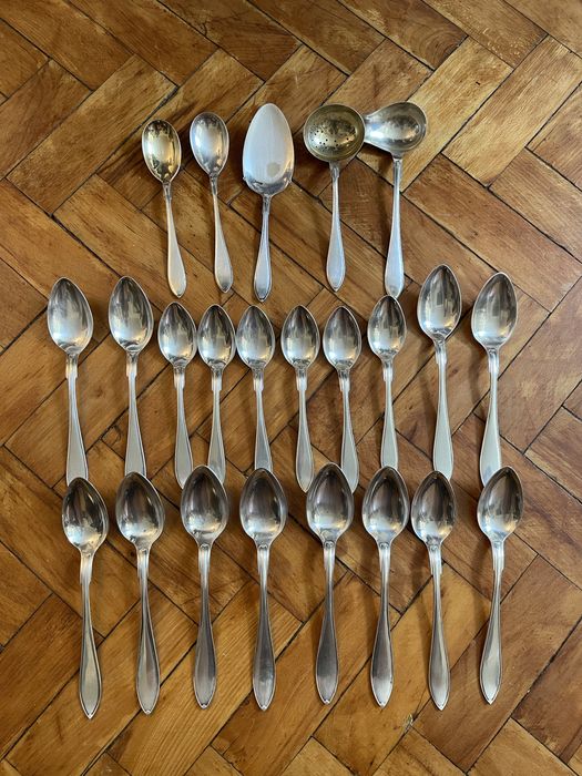 Sztućce posrebrzane stare łyżki obiadowe deserowe platerowane hefra