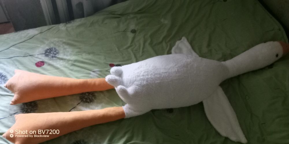 М'яка плюшева іграшка - "Гусь обнімусь"