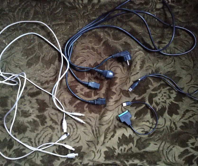 Адаптер кабель для HDD(SSD) 2.5+ 3 кабеля питания+1 micro usb+3 каб...