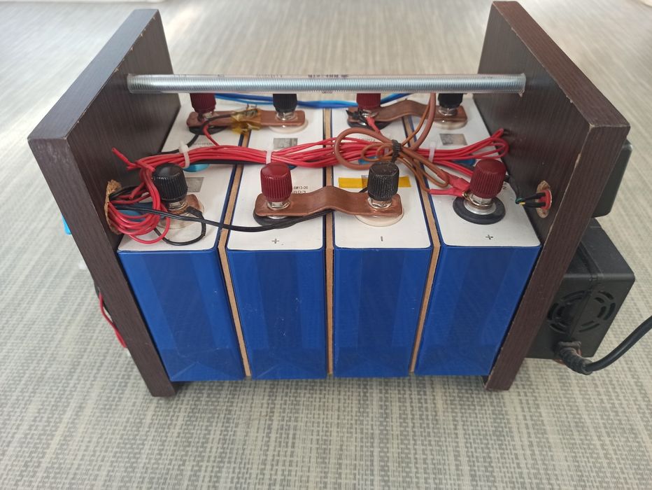 Збірки акумулятор Lifepo4 12В 100А та 280А, зарядна станція, інвертор