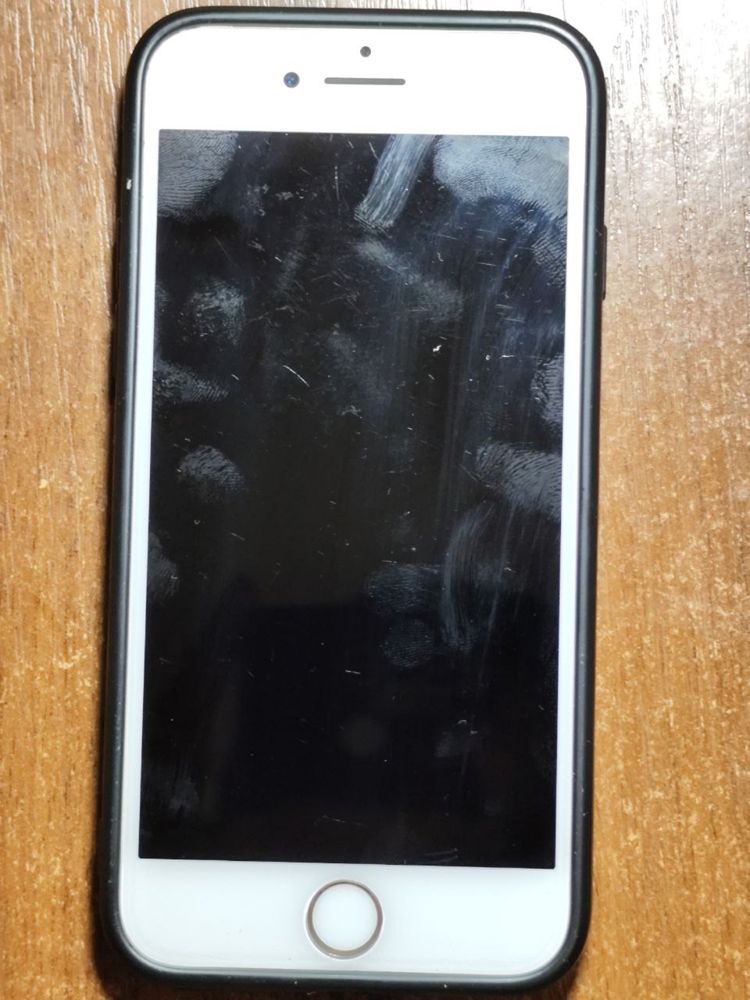 iPhone 8 64gb Gold r-sim