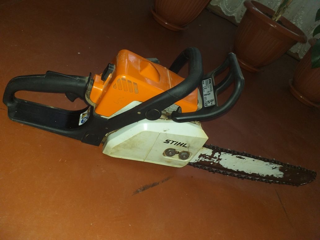 Бензопила STIHL 180