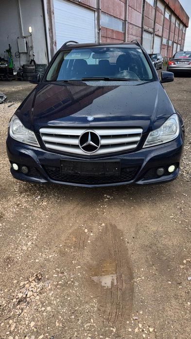 Mercedes Class C W204 de 2013 para peças