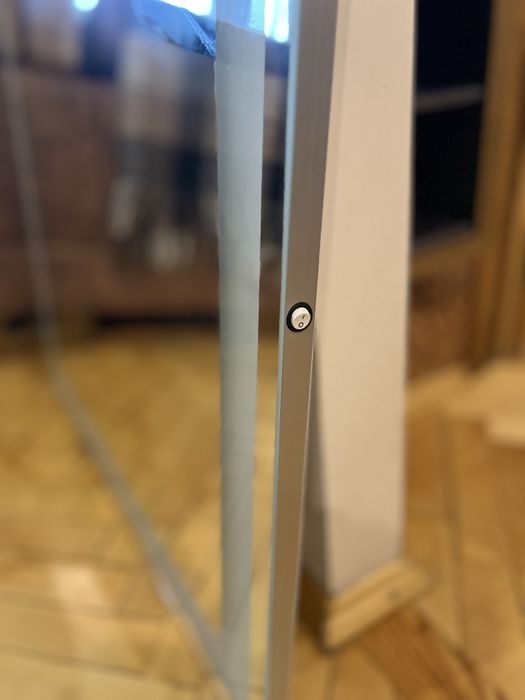 Нове дзеркало з підсвіткою