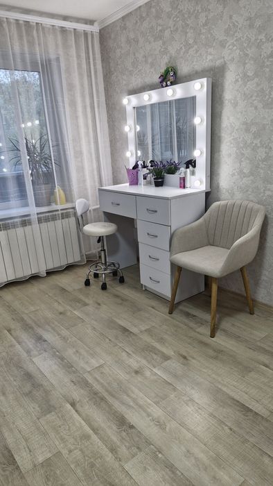 Оренда кабінету для бровіста, манікюра,