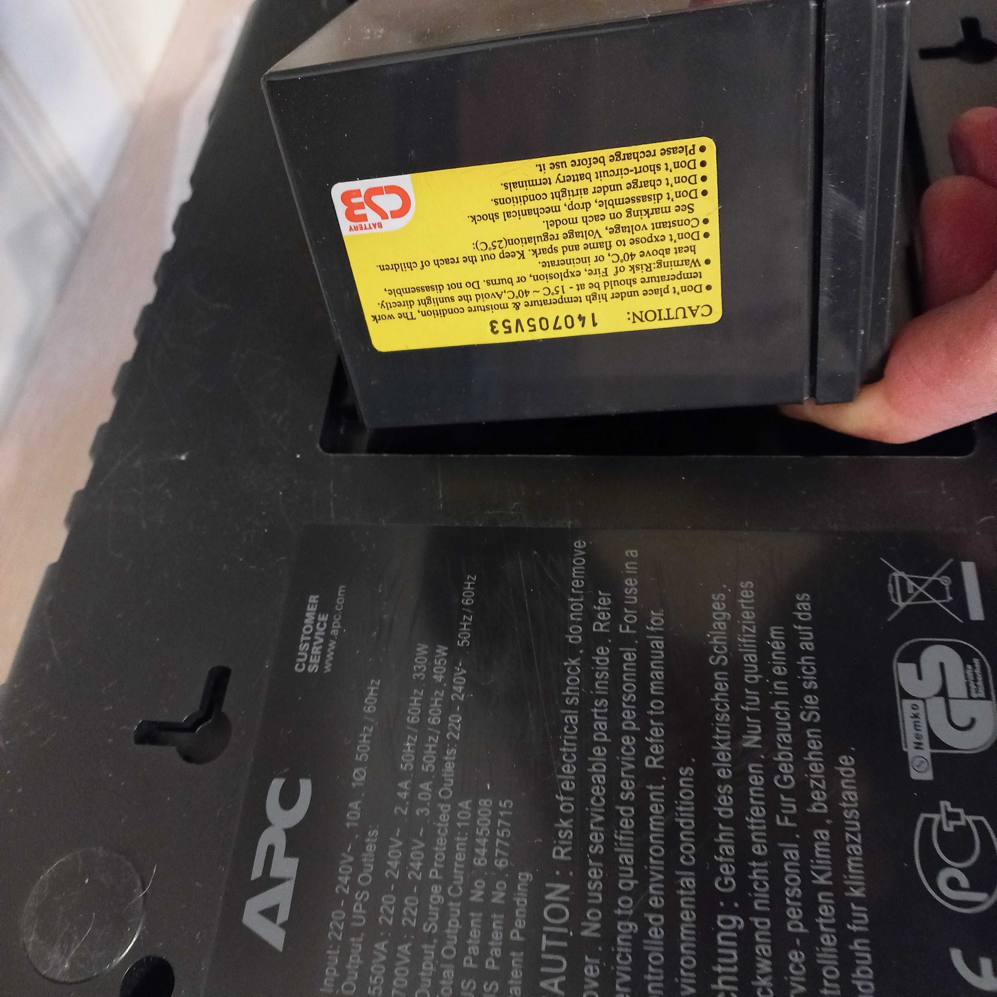 Джерело безперебійного живлення ИБП APC Back-UPS ES 550VA (BE550G-RS)