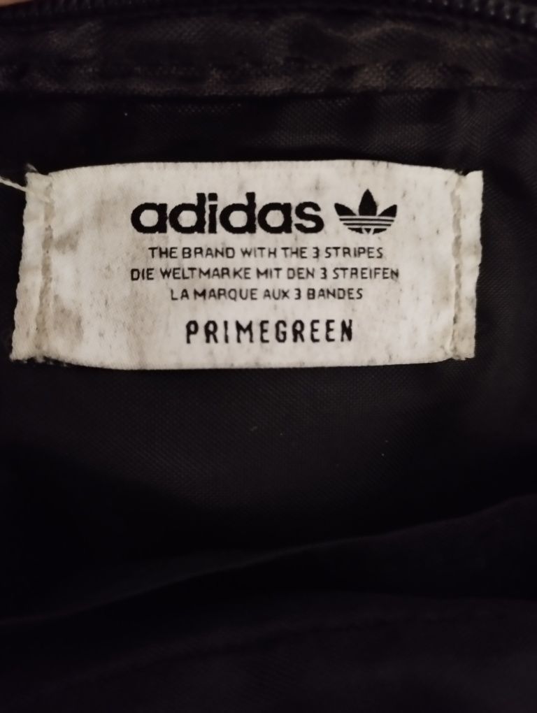 Bolsa das adidas!