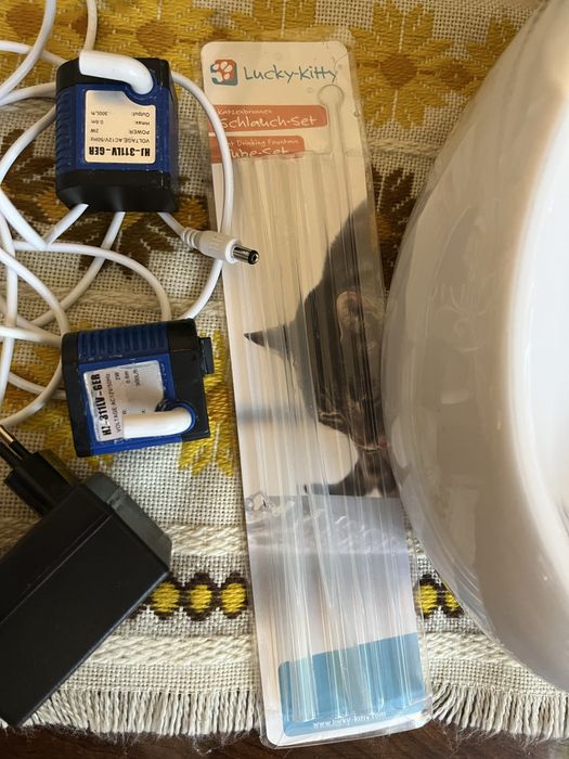 CERAMICZNA Fontanna dla kota poidelko kitty