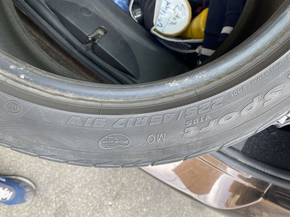 Шины 225/45 r17 Yokohama GoodYear зима