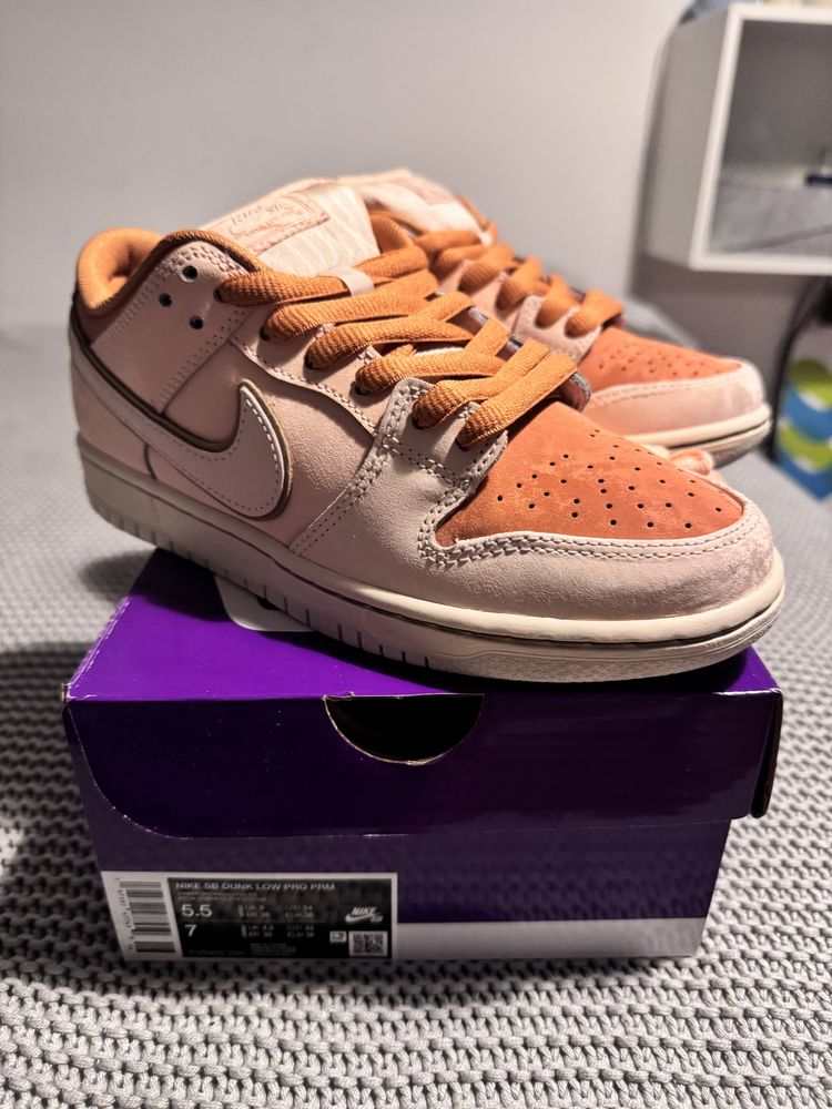 Ténis Nike SB Dunk Low Pro NOVOS
