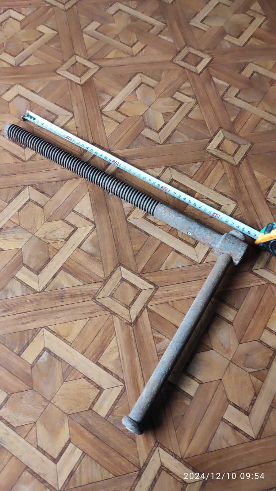 Продам винт для пресса