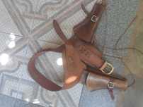 Cinto de cowboy com coldre duplo