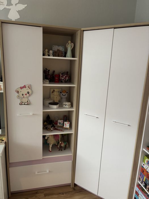 Meble do pokoju dziecięcego komplet