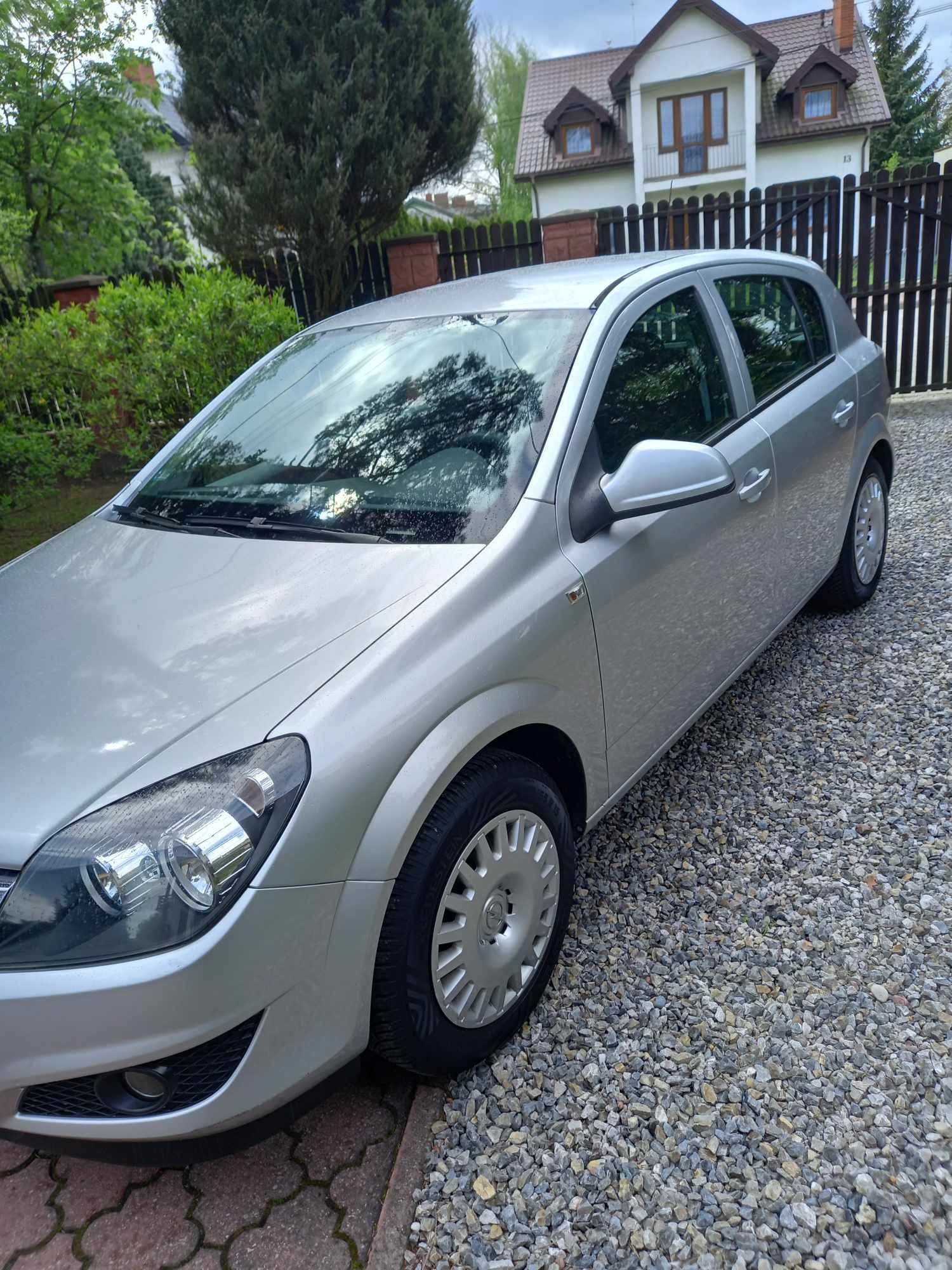 Opel Astra 1,4pb*2010*