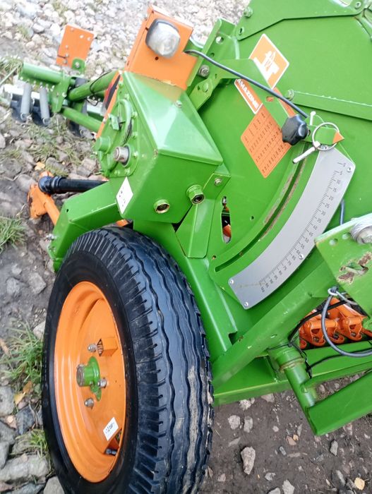 Amazone d8 siewnik zbożowy 3m 25 redlic hydraulika