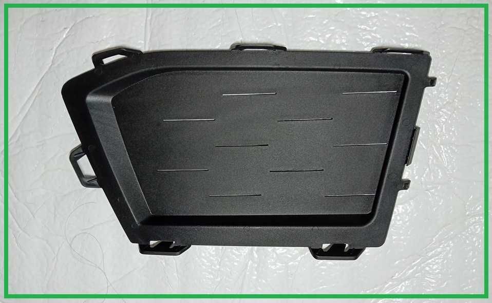 Kratka zderzaka prawy przód BMW Seria: 5' G30 , G31 nr. mag 1/151