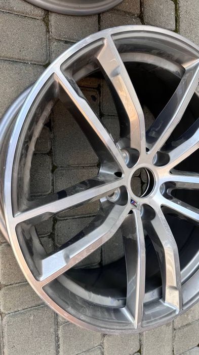 Продам диски BMW оригінал в наявності 1 диск   r18*8