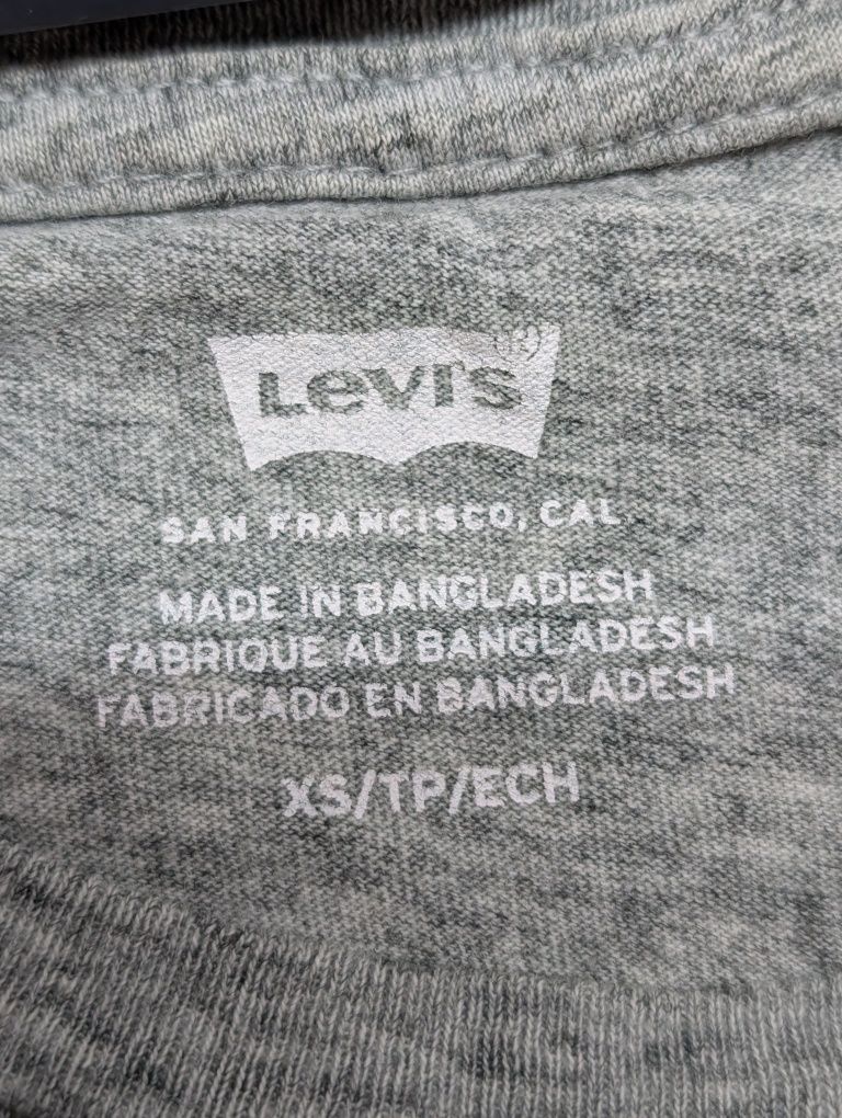 Футболка Levi's xs