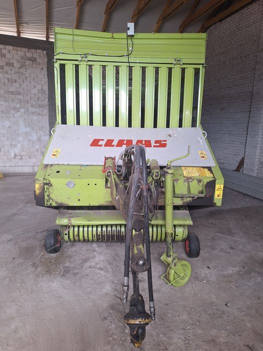 Przyczepa samozbierająca Claas Sprint 335S