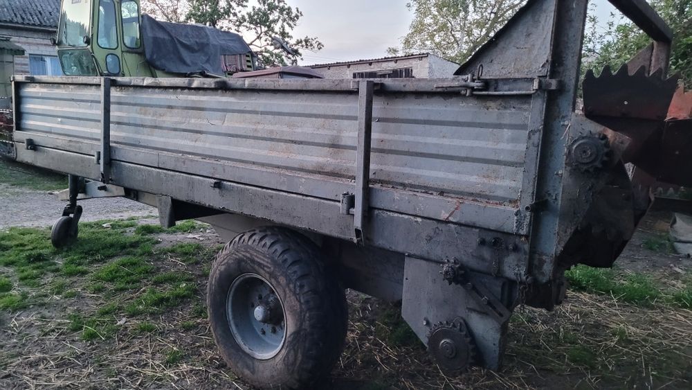 Rozrzutnik do obornika