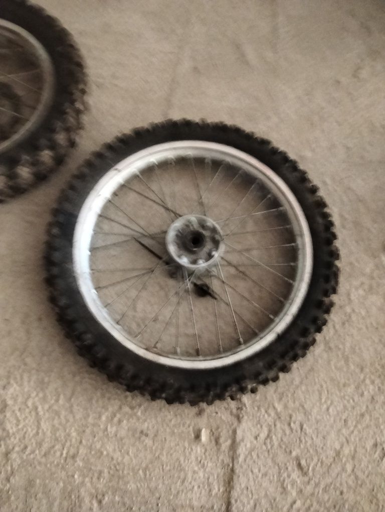 Vendo par de rodas para KTM 85
