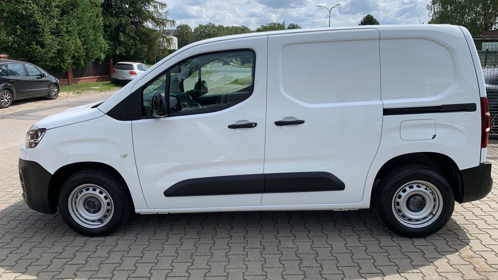 Citroën Berlingo  NOWY Citroën Berlingo Van 1.5 BlueHDi 102 KM – 2022 r. – przebieg tylk