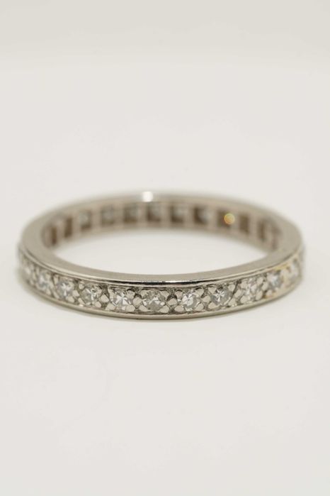 Złoty pierścionek z brylantami 0.32 ct