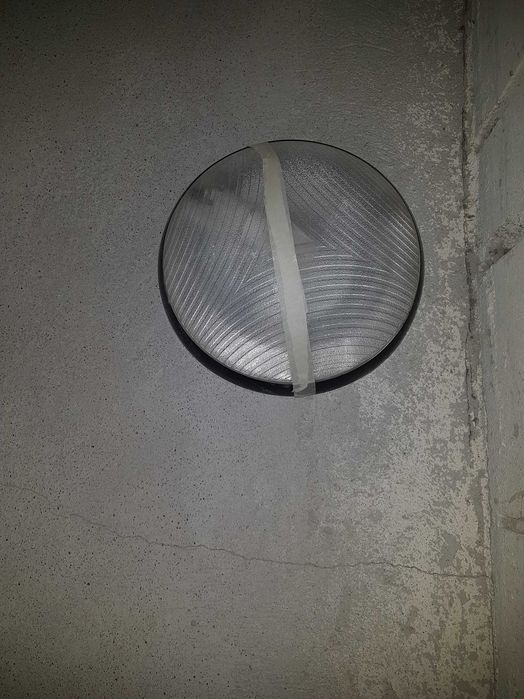 Lampa plastikowa zewnętrzna