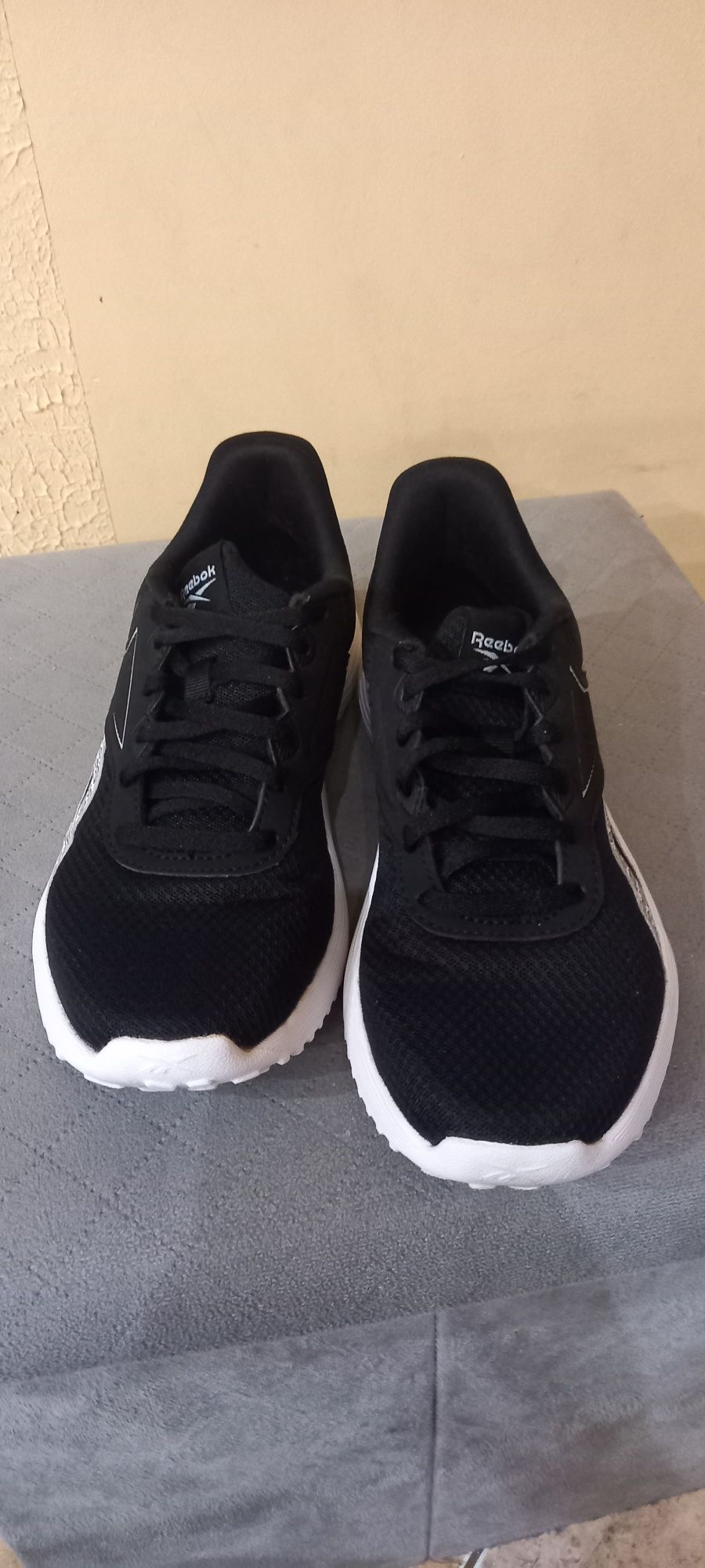 Adidasy damskie Reebok 37.5