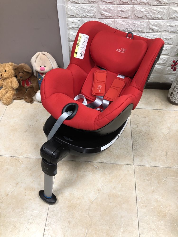 Автокрісло Britax Römer DUALFIX 2R Група 0+/1 (0-18 кг)