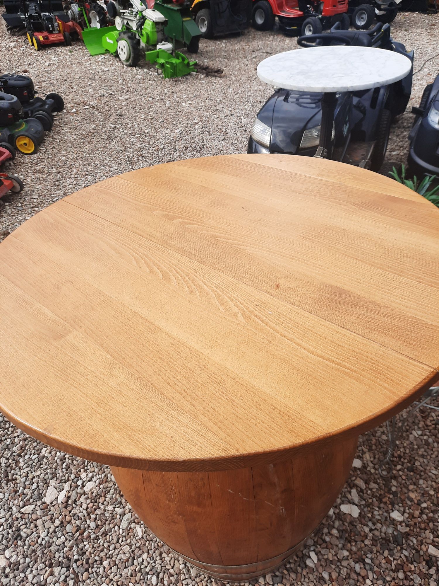 Stół drewniany beczka
