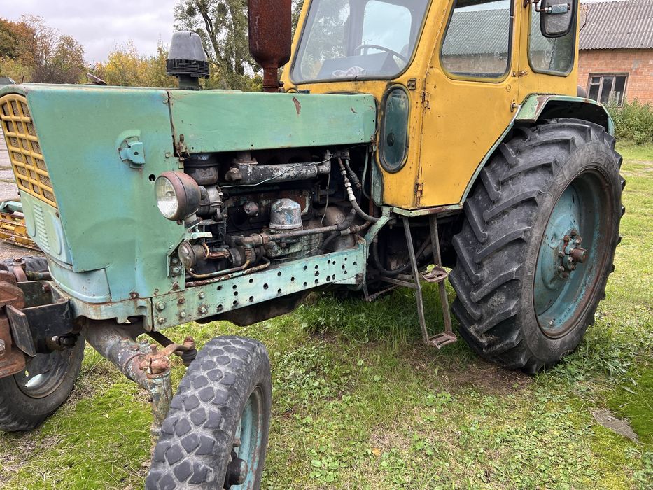 Трактор ЮМЗ-6л / причіп