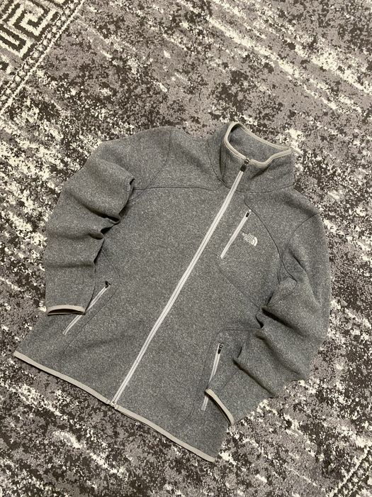 Флиска овершот The North Face М-Л розмір сірого кольору